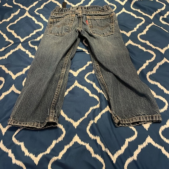 4T Levi’s Jeans - Picture 2 of 2